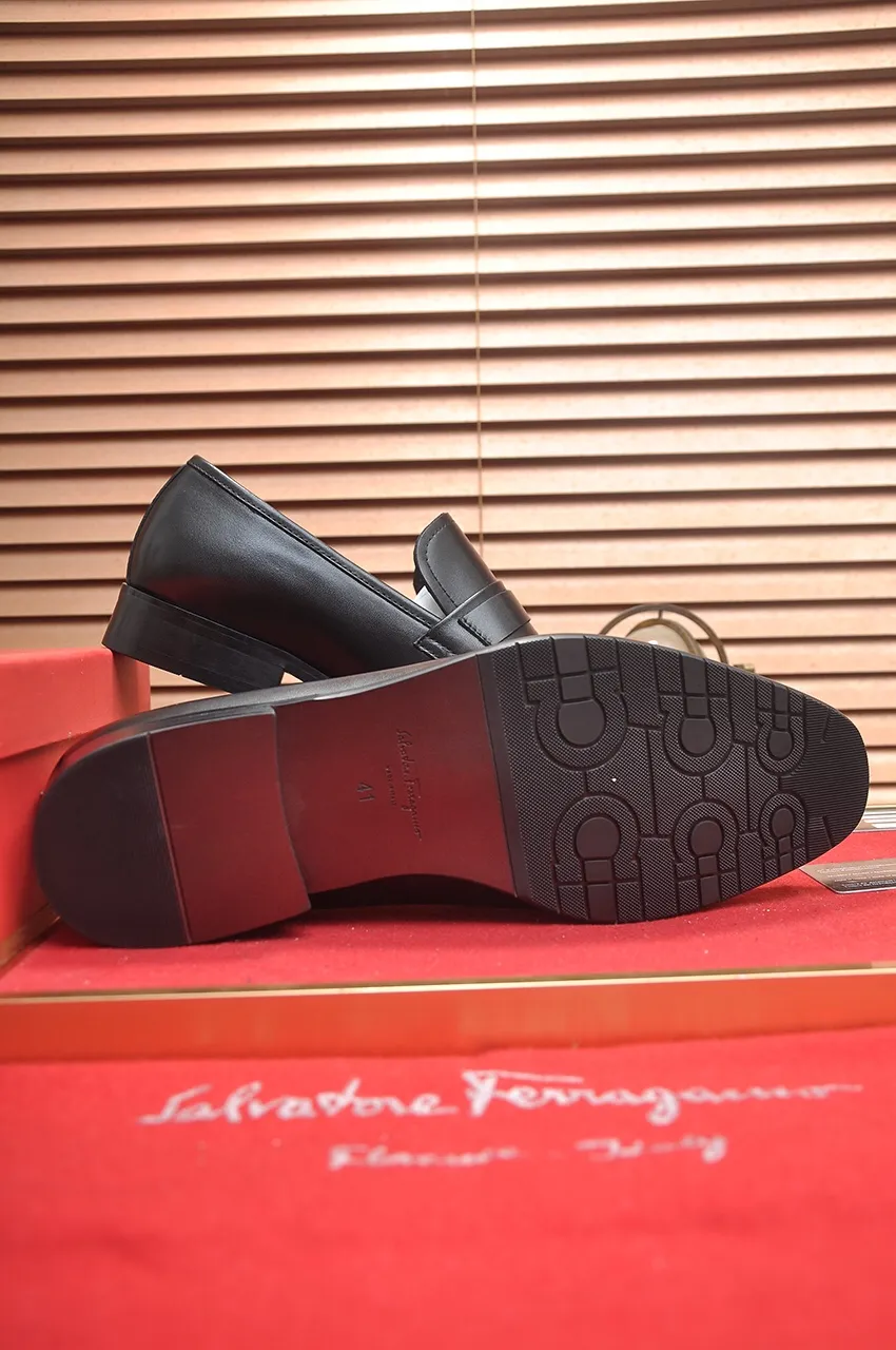 Men's shoes 💰520💶【Ferragamo/Ferragamo】The latest model in the counter. Original imported high-quality cowhide with open sides + imported 🐂 water-dyed cowhide lining + original luxury metal buckle + original combination outsole. No pressure for comparison. 38--45 (45 is custom-made and cannot be returned or exchanged)